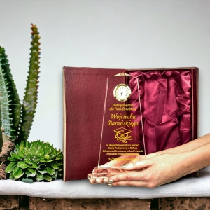 Co na prezent dla nauczyciela dyrektora na koniec roku szkolnego - personalizowana nagroda z etui i zegarkiem 0223W50d.jpg