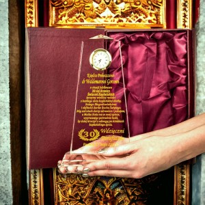 Statuetka dla kapłana na odejście z parafii — zdjęcie 6