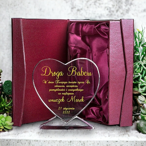 Kryształowe Serce z Personalizowanym Grawerem – Idealne na Dzień Babci i Dziadka