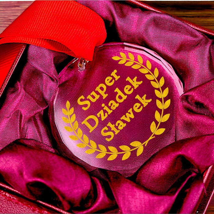 Medal kryształowy na Dzień Dziadka — zdjęcie 4
