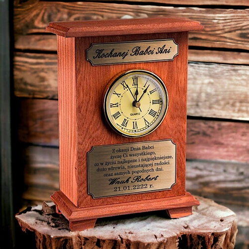 Grawerowana komódka prezent na Dzień Babci Zegar na baterie upominek dla dziadków