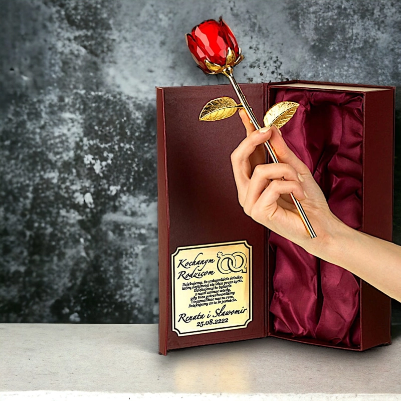 Personalizowana Bordowa Róża w Etui – Pamiątka dla Rodziny Rodziców Mamy Taty na Wesele Ślub 0268W07c.jpg