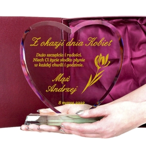 Statuetka Szklana Serce - Piękny Prezent na Dzień Kobie Dzień Matki Mamy Dzień Babci - Dowolny grawer 0236W41a.jpg