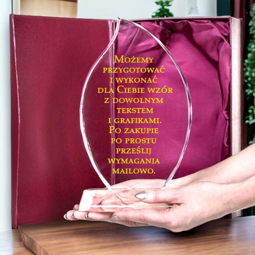 Kryształowa Statuetka w kształcie Łezki ze szlifowanymi rombowo bokami - etui prezentowe i grawer dowolnego tekstu w cenie.