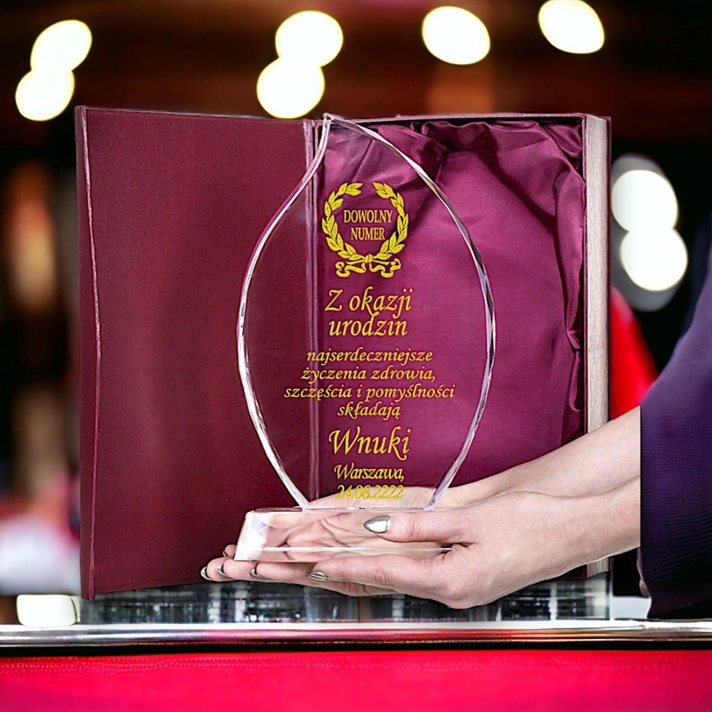 Szykowny prezent na urodziny 25 30 35 40 45 50 55 60 65 70 75 80 85 90 95 100 - dowolna treść i duża statuetka 0222W19b.jpg