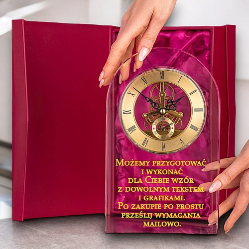 Piękny kryształowy zegar statuetka trofeum statuetka na każdą okazję grubości aż 4 cm. Dowolny grawer w cenie oraz piękne sztywne etui prezentowe. Może służyć jako ekskluzywny upominek biznesowy. Dostępny tylko w Dekoprint.pl 0329W00d.jpg