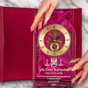 Gratulacje z okazji awansu prezent nagroda upominek dla Żołnierza Generała Pułkownika Oficera Policjanta Pogranicznika - duży zegar kryształowy z etui i Twoją dedykacją 0329W31b.jpg