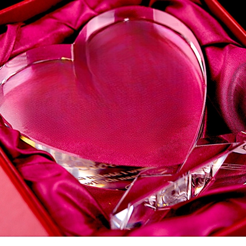 Eleganckie małe kryształowe serduszko z Twoim grawerem i opakowaniem ozdobnym 0130c.jpg