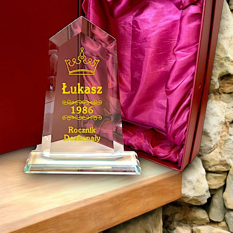 Prezent na Urodziny Śmieszny Zabawny Statuetka z Twoją Dedykacją dla Męża Chłopaka Kolegi 30 40 50 60 70 80 Rocznica Urodzin  0334W50b.jpg