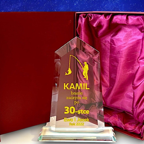 Życie zaczyna się po 30 - prezent na 40 50 60 70 urodziny dla Męża Chłopaka Dziadka Wędkarza - Statuetka grawerowana z etui 0334W51b.jpg