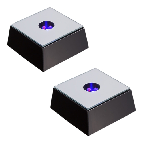 Podświetlana podstawa LED, dzięki której każda statuetka będzie prezentować się jeszcze bardziej okazale niż do tej pory. H0118f.jpg