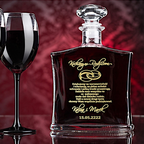 Ekskluzywna grawerowana karafka ze złoceniem na Alkohol Whiskey Whisky Likier Nalewkę Prezent na 18 25 30 35 40 45 50 55 60 65 70 75 80 85 90 95 100 urodziny dla Mamy Taty Babci Dziadka Seniora Kolegi Koleżanki Przyjaciela 0196a.jpg