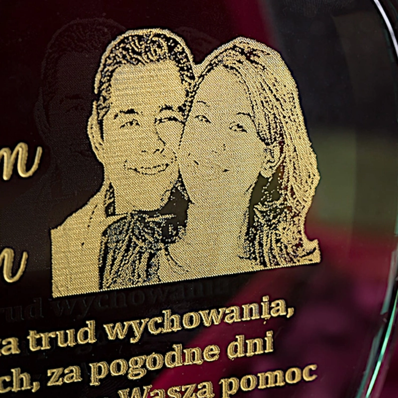 Grawerowana statuetka szklana ze zdjęciem prezent dla rodzic — zdjęcie 7