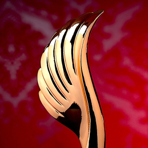 Piękna ZŁOTA statuetka trofeum sportowe GRAWEROWANA upominek biznesowy dla klienta szefa prezesa właścicieli przedsiębiorstwa Złote Gody 0292c.jpg