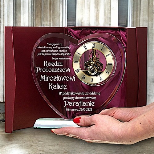 Statuetka nagroda podziękowanie SERCE z ZEGAREM dla Księdza Proboszcza Biskupa Prałata - podziękowanie za posługę od Parafian - odejście na emeryturę 0274W52b.jpg