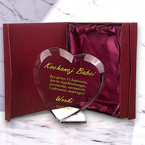 Co na prezent na Dzień Babci? Prezent z okazji Dnia Babci Serce z Etui i Twoim Grawerem Personalizacja