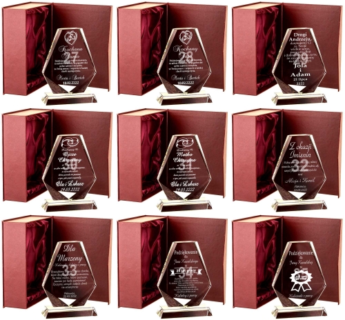 Kryształowy obelisk z grawerem i złoceniem podziękowania dla rodziców prezent na każdą okazję