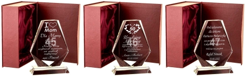 Kryształowy obelisk z grawerem i złoceniem podziękowania dla rodziców prezent na każdą okazję