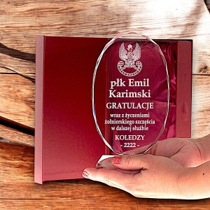 Prezent dla żołnierza wojskowego na jubileusz służby wybitne osiągnięcia grawerowany kryształ z etui dla Kapitana Kaprala Sierżanta Majora Generała Komandora Oficera Podoficera Pułkownika