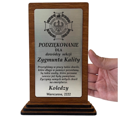 Tani Prezent dla Dowódcy Strażaka Druha za Zasługi Awans Odejście ze Służby Emeryturę - Statuetka grawerowana 0358W15a.jpg