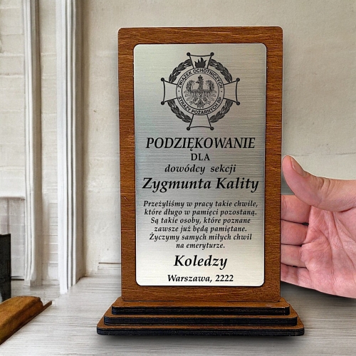 Tani Prezent dla Dowódcy Strażaka Druha za Zasługi Awans Odejście ze Służby Emeryturę - Statuetka grawerowana 0358W15b.jpg