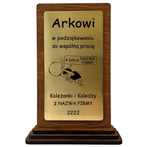Tani i Zabawny Prezent dla Kolegi Koleżanki z Pracy na Jubileusz Zatrudnienia od Kolegów Szefa Kierownika - Statuetka Grawerowana 0358W18a.jpg