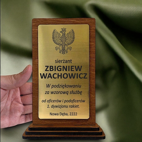 Prezent dla Kolegi z Wojska Żołnierza na 1-99 Urodziny Awans Odejście ze Służby dla Dowódcy - grawerowana statuetka tania i dobra 0358W21b.jpg
