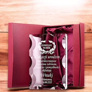 Śliczna statuetka Prezent z okazji Urodzin - wysoka jakość - 10 25 40 50 60 etui i dowolny grawer w cenie 0278W19b.jpg