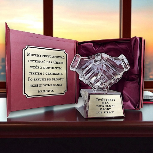 Upominek biznesowy - dla szefa pracownika firmy współpracującej - podziękowanie za współpracę kryształowa statuetka na każdą okazję biznesową rocznicę założenia firmy jubileusz otwarcia interesu 0363W00d.jpg