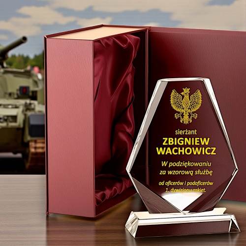 Ekskluzywny Grawerowany Kryształ w Ozdobnym Etui - Idealny na Jubileusz lub Awans dla Żołnierza Pułkownika Generała Kapitana Komandora 0262W57b.jpg