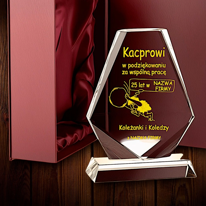Śmieszny i Tani Prezent dla Kolegi Koleżanki z Pracy Pracbazy Roboty Kołchozu - Kryształowa Statuetka dla Pracownika Roku 0262W63b.jpg
