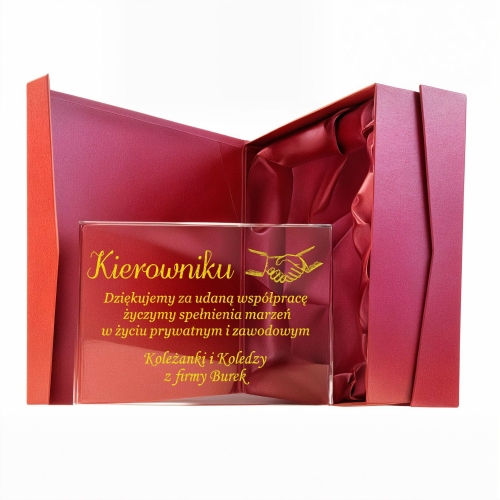 Grawerowana statuetka GRATULACJE prosty i tani prezent upominek biznesowy dla szefa pracownika na emeryturę odejście dla kierownika dyrektora prezesa firmy współpracującej partnera wspólnika 0131W24a.jpg
