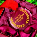 Produkt powiązany z tym co oglądasz / szukasz - tańszy i mniejszy medal z ozdobnym etui prezentowym