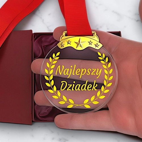 Tani Niedrogi Prezent dla na Dzień Dziadka 50 60 70 80 90 100 Urodziny Medal Kryształowy Pamiątkowy Etui w Cenie  0372W08b.jpg