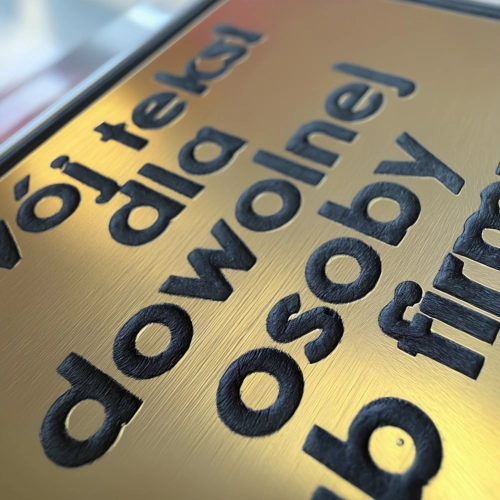 Piękna statuetka ORZEŁ KRYSZTAŁOWY 27 cm z dowolnym grawerem dla dowolnej osoby i na każdą okazję. W cenie grawer i etui prezentowe.  0370f2.jpg