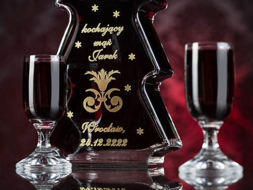 Grawerowany prezent na święta karafka świąteczna choinka do wina