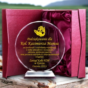 Trofeum statuetka prezent dla wędkarza na urodziny za wygraną w zawodach + etui w cenie