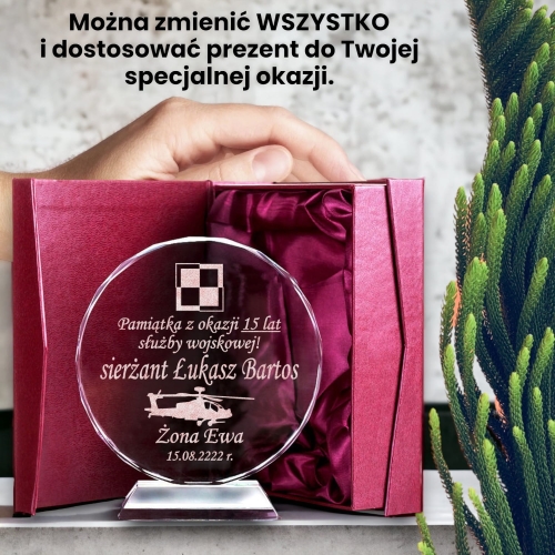 Prezent dla żołnierza wojskowego na jubileusz służby wybitne osiągnięcia grawerowany kryształ z etui