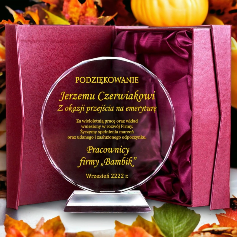 Prezent dla pracownika z okazji odejścia na emeryturę - nagroda dla emeryta emerytki za lata pracy grawerowana statuetka z dowolnym grawerem