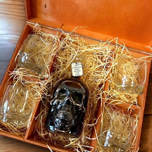 Karafka CZACHA na wieczór kawalerski panieński dla kolegi prezent grawerowana karafka 10